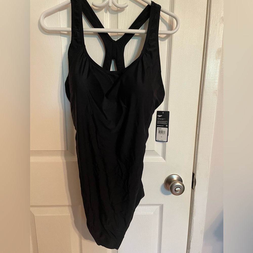 Women's Speedo one piece swimsuit size 24